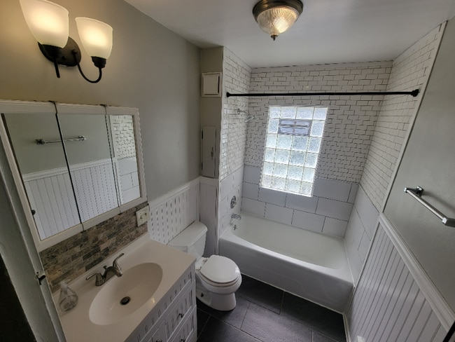 Photo - 3331 Grantwood Dr