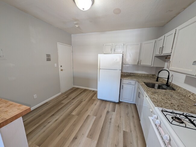 Photo - 367 Hildreth St