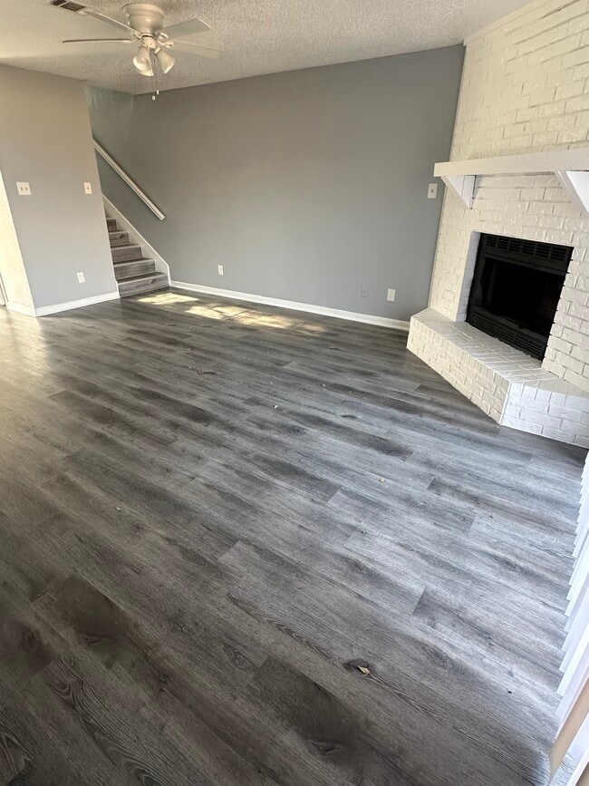 Photo - Towne Oaks Townhomes