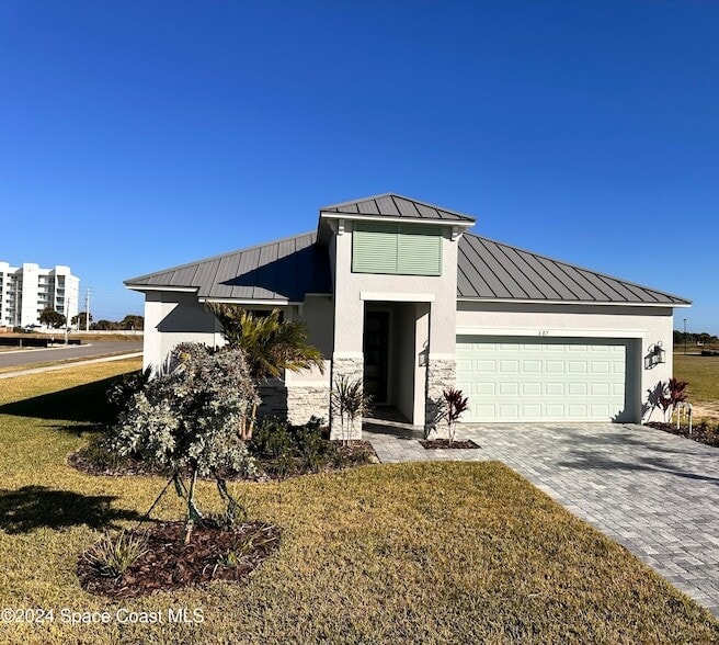 607 Clearwater Ave