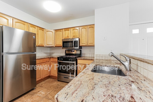 Photo - 447 Meade Ct