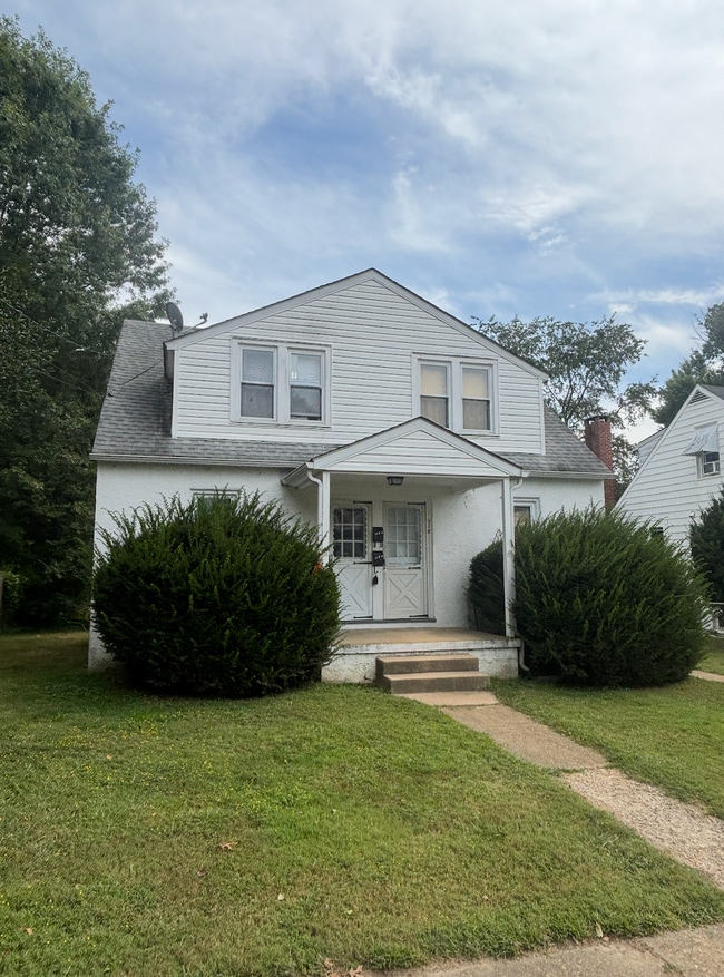 Photo - 520 Hollingsworth Ave