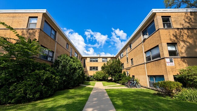 Photo - 6454 N Ridge Blvd Unit 2W