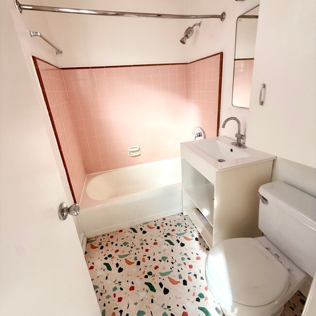 Photo - 610 Pier Ave Unit B