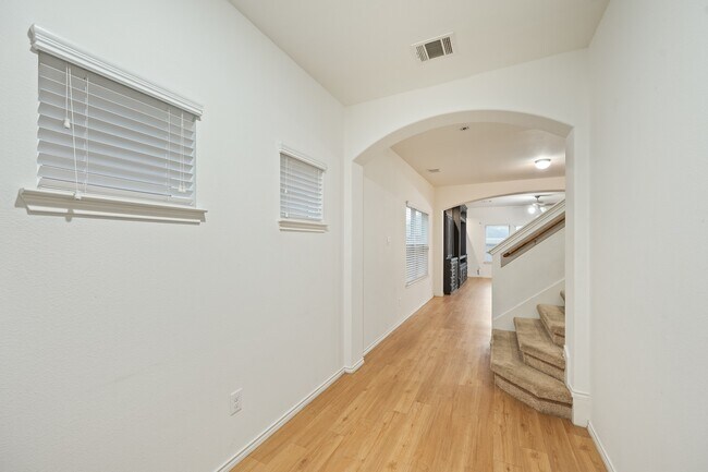 Photo - 2827 Arica Ln