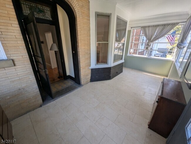 Photo - 124 2nd Ave Unidad 1