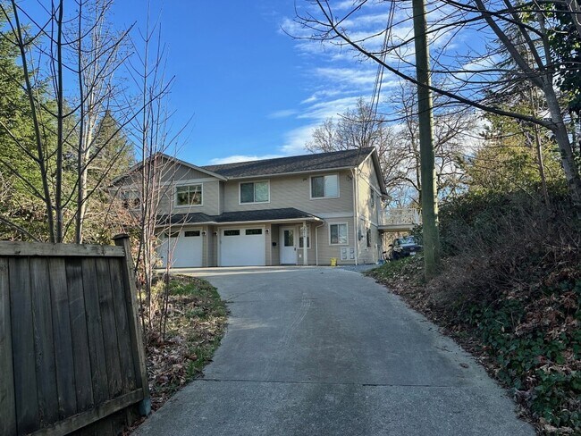 2974 Cliffs Rd