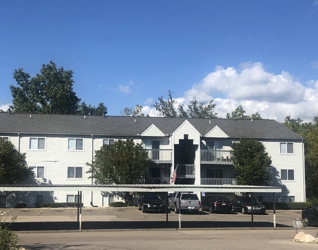 Greyberry Apartments Exterior