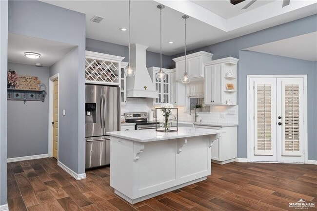 Photo - 13 Kingsborough Ave