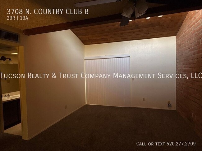 3708 N Country Club Rd