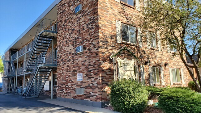 Photo - 918 S Logan St Unit 103