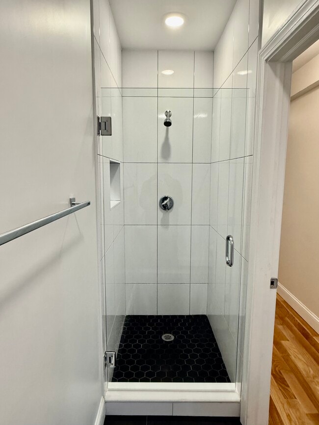 Photo - 124 Chestnut St Unit 002R