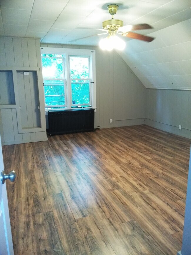 196 Laburnam Crescent Unidad 002
