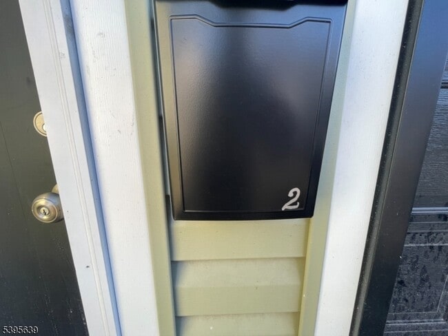 Photo - 119-121 Lewis St Unidad 2