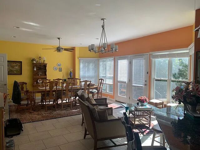 Photo - 811 Wheaton Way
