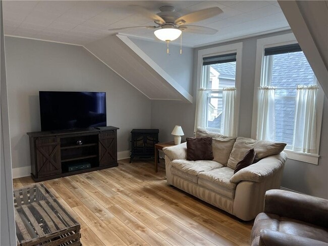 Photo - 13 Newport Ave Unit 3