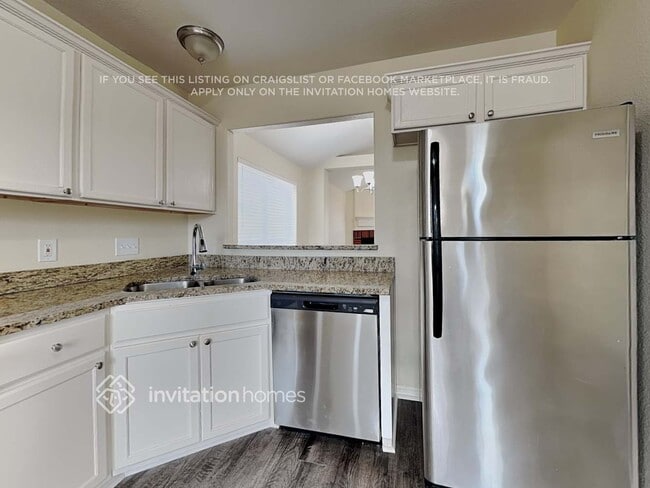 Photo - 6002 Lone Prairie Way