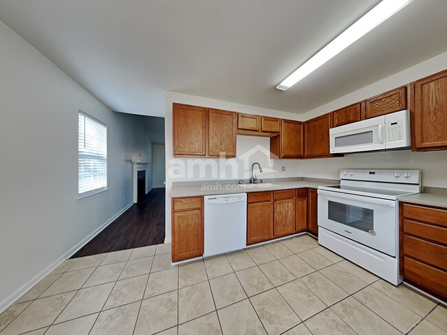 Photo - 120 Heather Ct