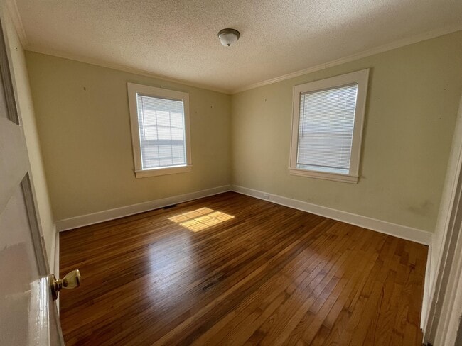 Photo - 1681 Cherokee Rd