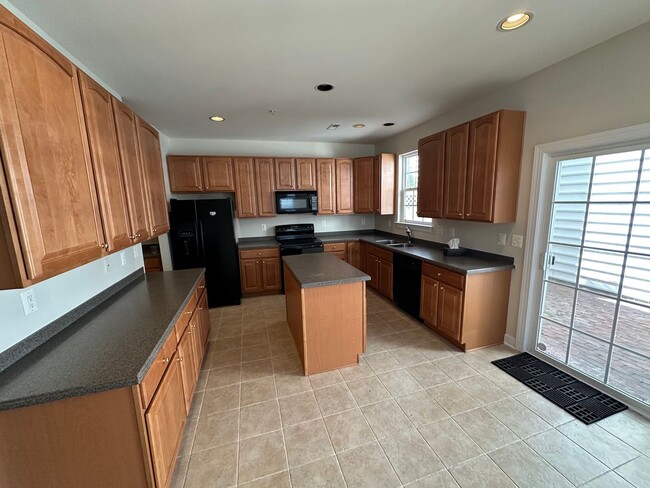 Photo - Lovely 4 bedroom townhome in Villages of F...