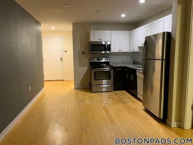 Photo - 40 Boylston St Unit 607