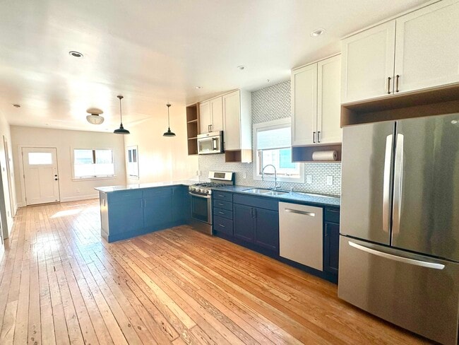 Building Photo - 2337 Fifth St Rental