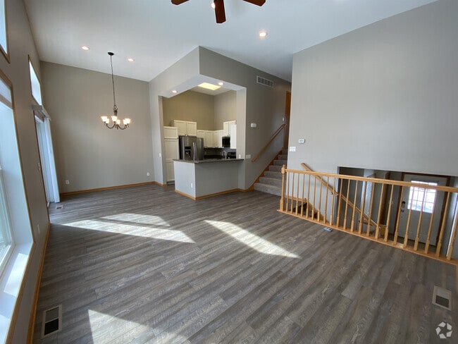 Building Photo - 4959 Bluff Heights Trail SE Rental