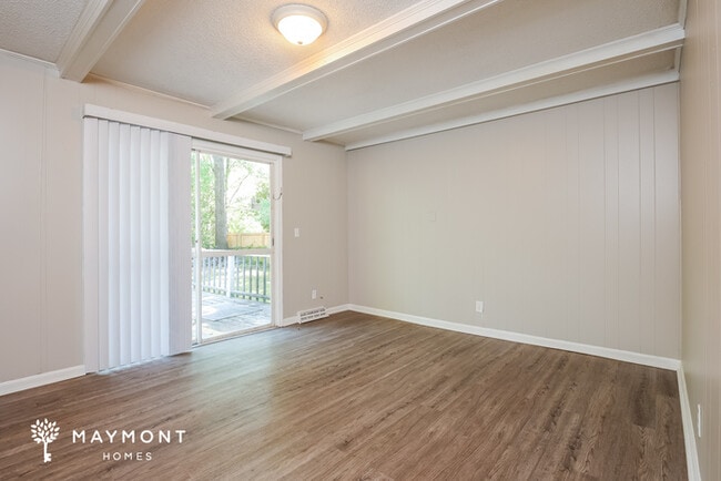 Photo - 2851 Nantuckett Ave