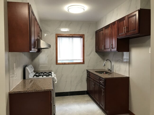 Cocina - 1456 Dahill Rd