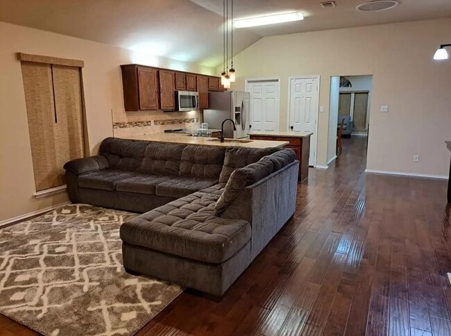 Photo - 5322 Creek Ct