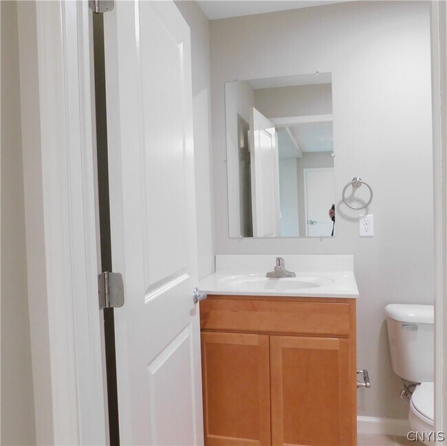 Photo - 413 S Main St