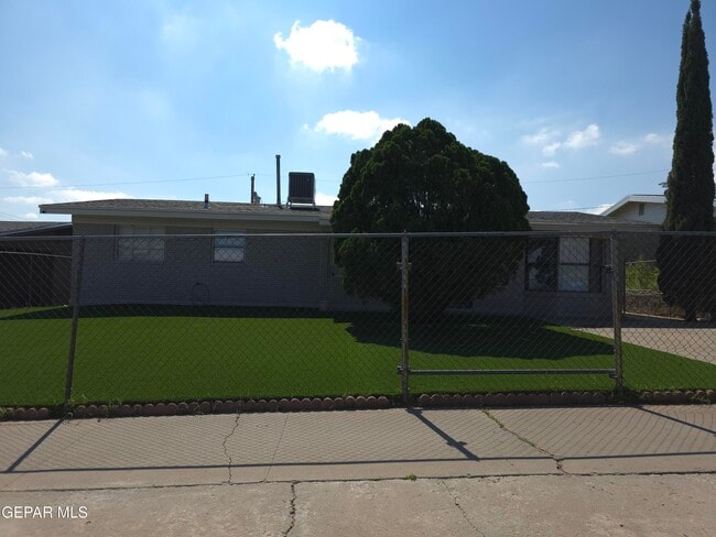 Photo - 3908 Hercules Ave