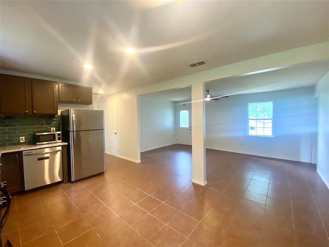 Photo - 5413 Manor Rd