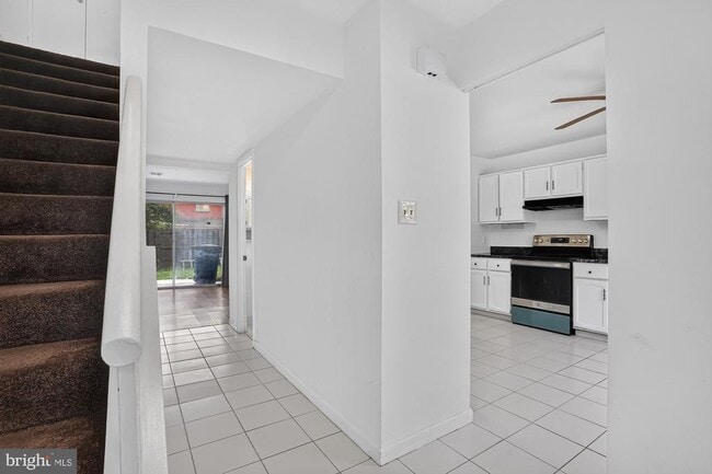 Photo - 1151 Dublin Pl