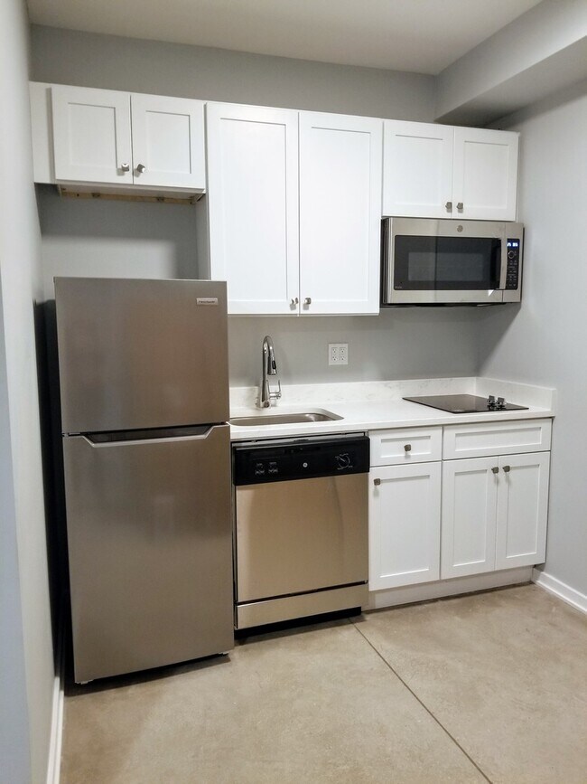 Photo - 5240 N Winthrop Ave Unidad 111