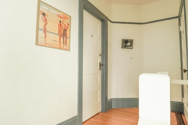Photo - Light And Bright Studio In Prime Berkeley Neighborhood!