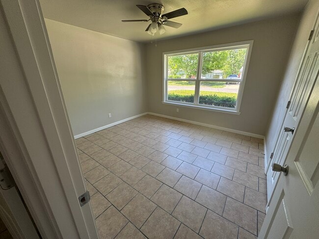 Photo - 3402 Chicago Ave