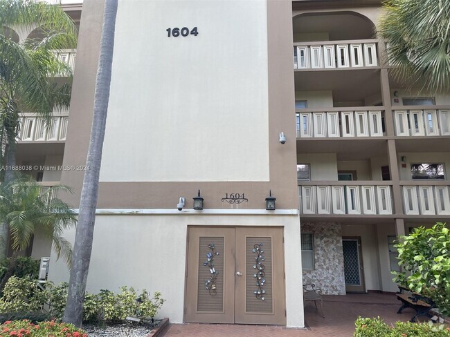 Building Photo - 1604 Abaco Dr Unit G4 Rental