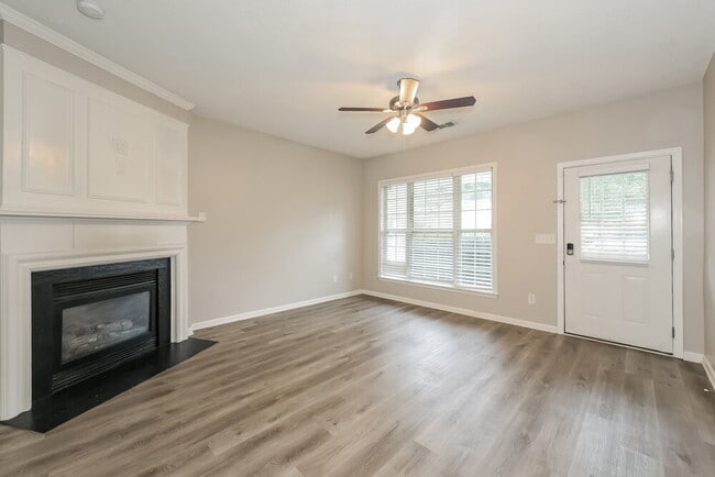 Photo - 2794 Regent Walk Dr