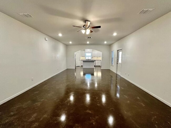 Photo - 704 Sugar Mill Ct