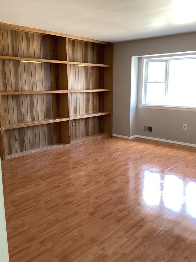 Photo - For Rent / En Alquiler 3 Bedroom House Lakehurst