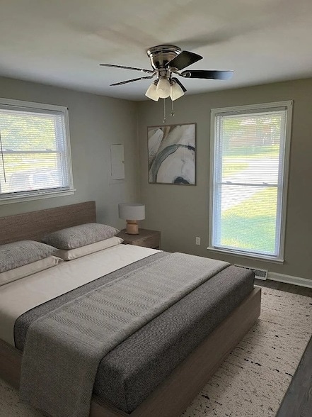 Photo - 1824 Holloway Cir