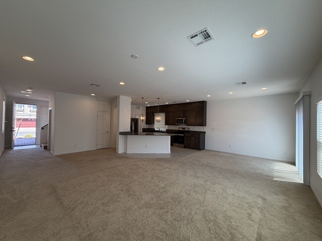 Photo - 7869 Tyrell Peaks St