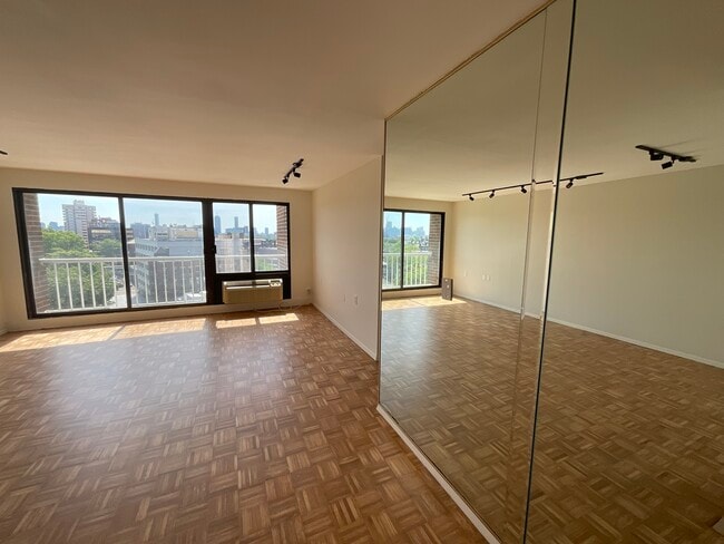 1105 Massachusetts Ave Unit 9G