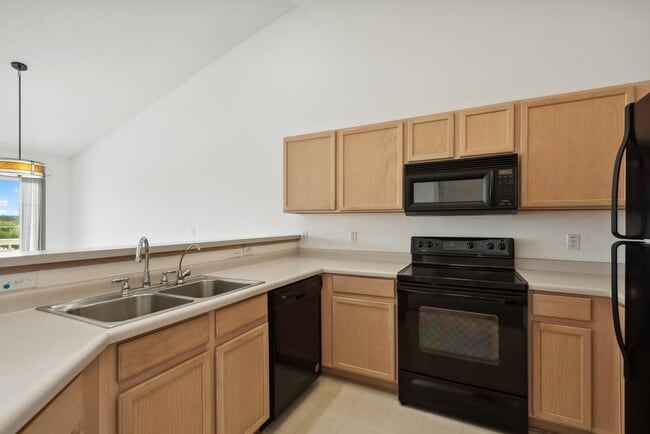 Photo - 2152 Newbury Ln