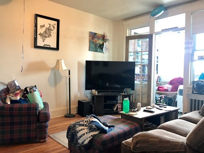 Photo - 1634 Commonwealth Ave Unidad 5
