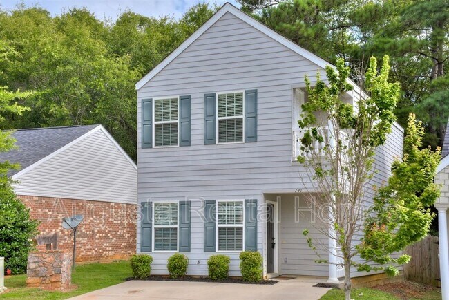 Photo - 141 Village Run