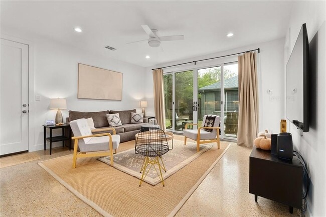 Photo - 1806 Garden St