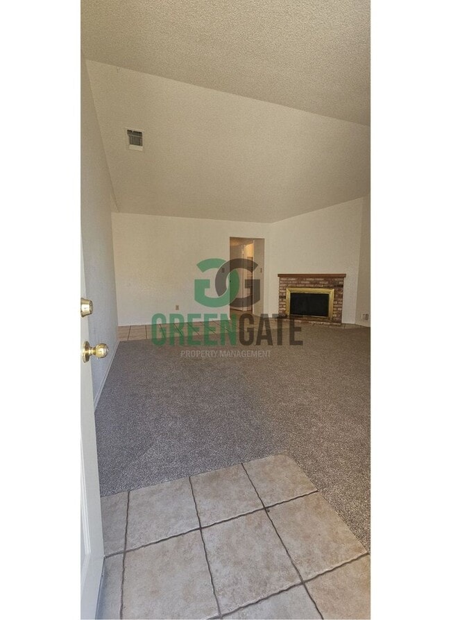 Photo - 3 BEDROOM 2 BATH HOME MOVE IN READY IN North MODESTO!