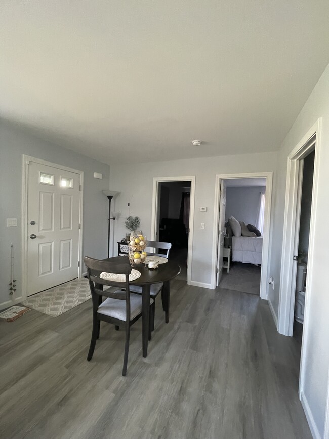 Building Photo - 124 Pearl St Unit 124A Rental